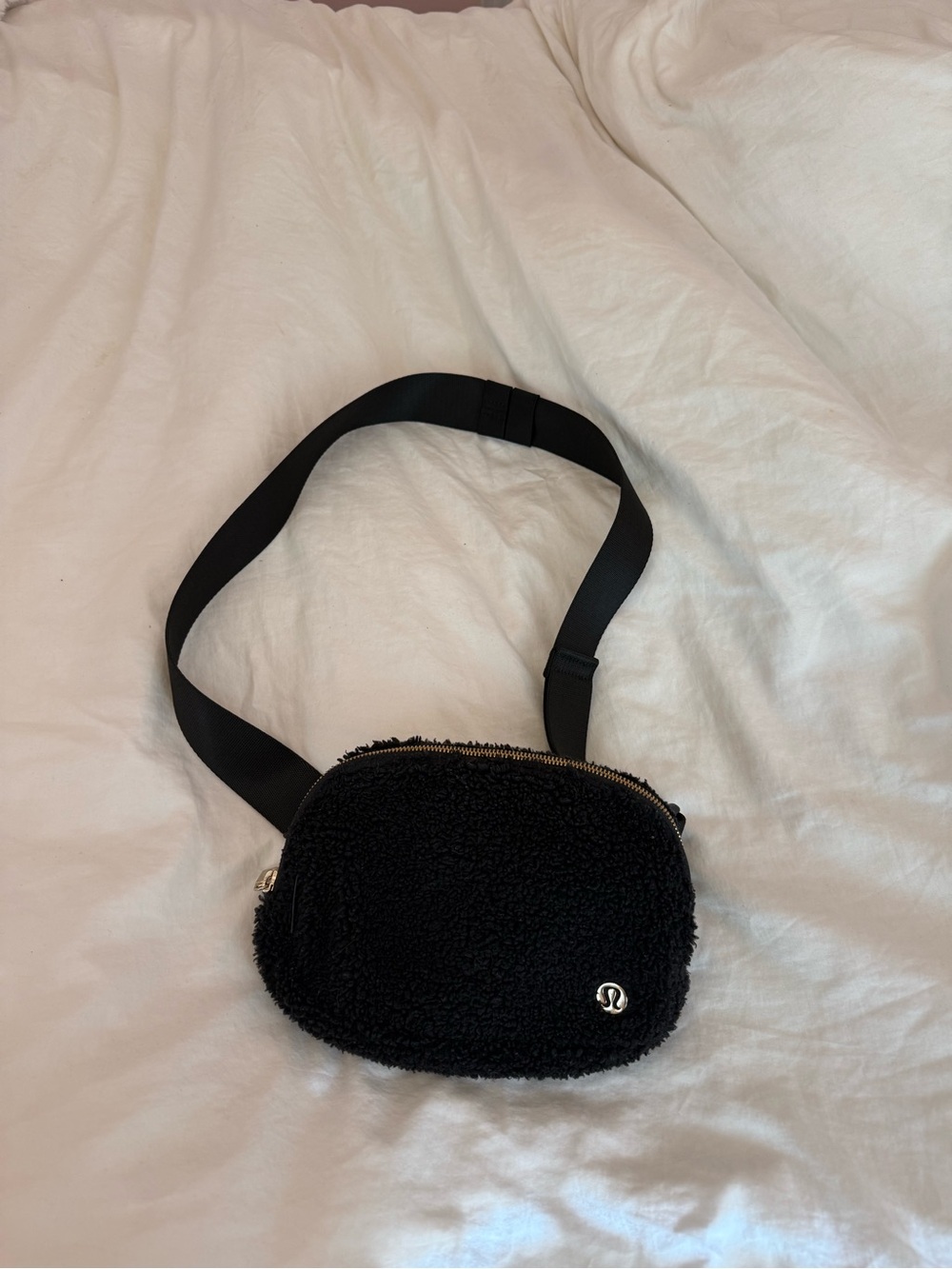 lululemon Black Sherpa Crossbody Belt Bag